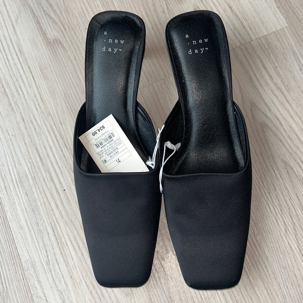 A New Day Women's Mules 7 1/2 Black NWT Square Toe Slip On Low Heel